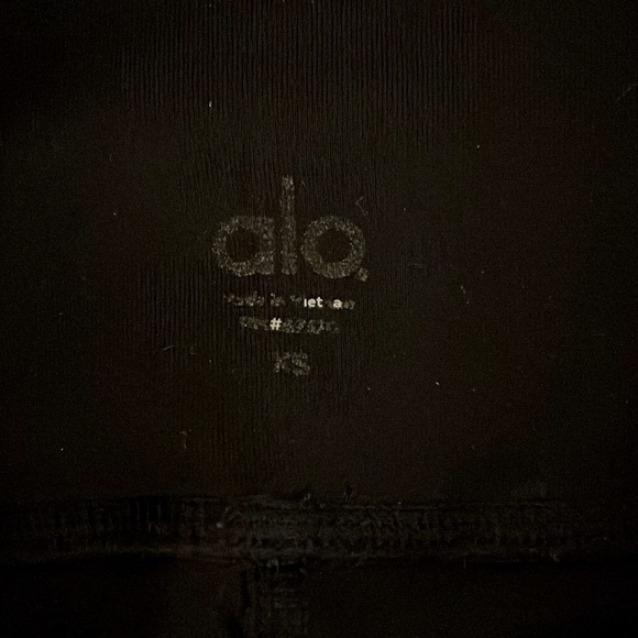 Alo Yoga Moto Legging - Picture 6 of 6